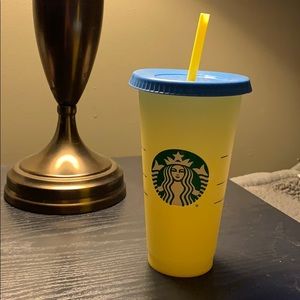 Color changing Starbucks cup